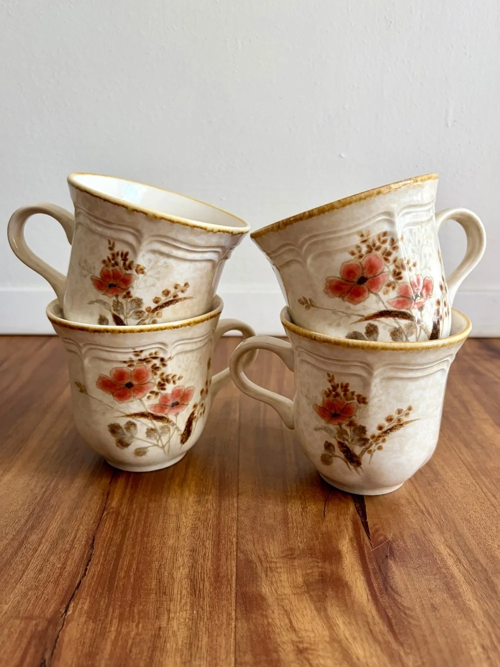 VTG Mikasa Floral Mug Set